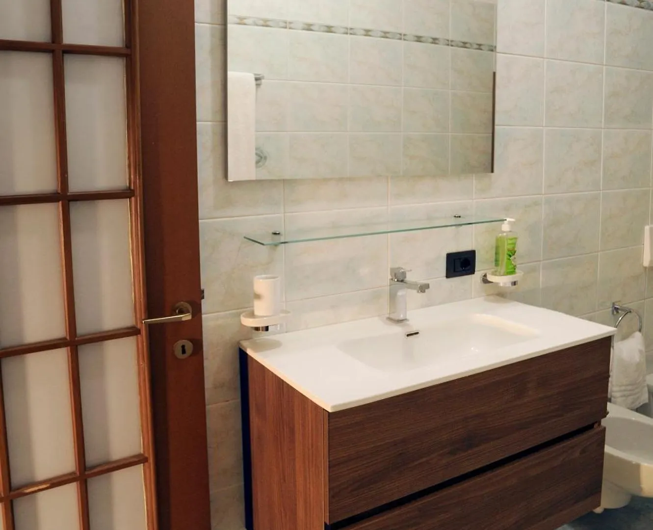 Apartment Youhosty - Secret Garden Milan Italy