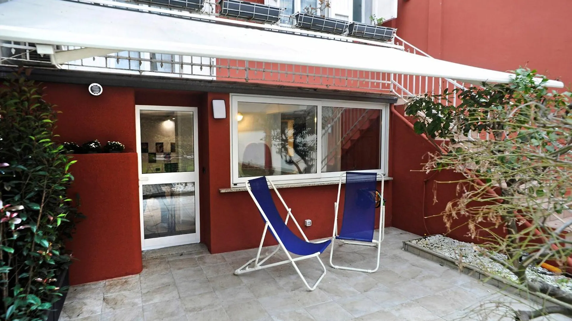 Youhosty - Secret Garden Milan Apartment