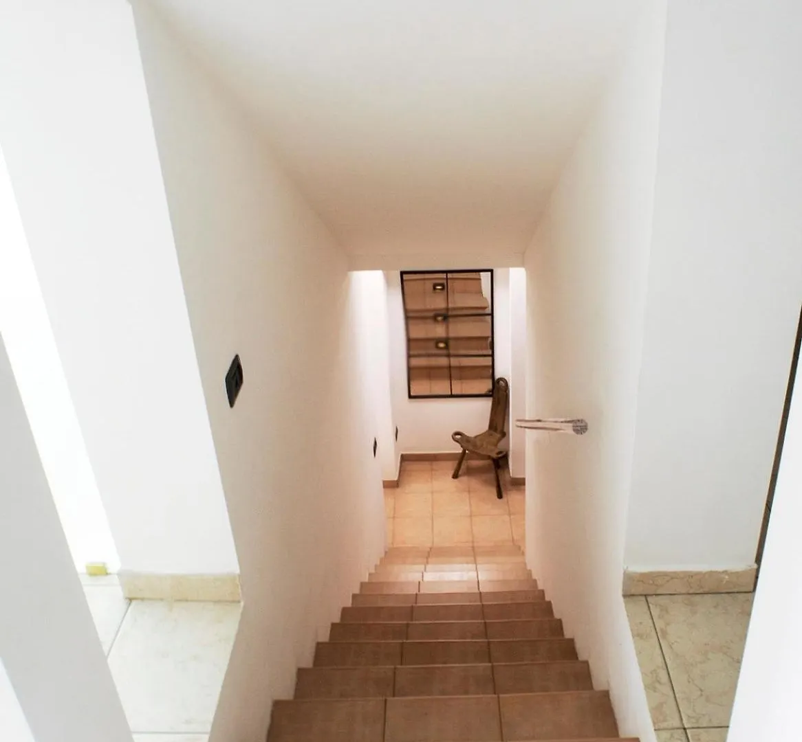 Youhosty - Secret Garden Milan Apartment