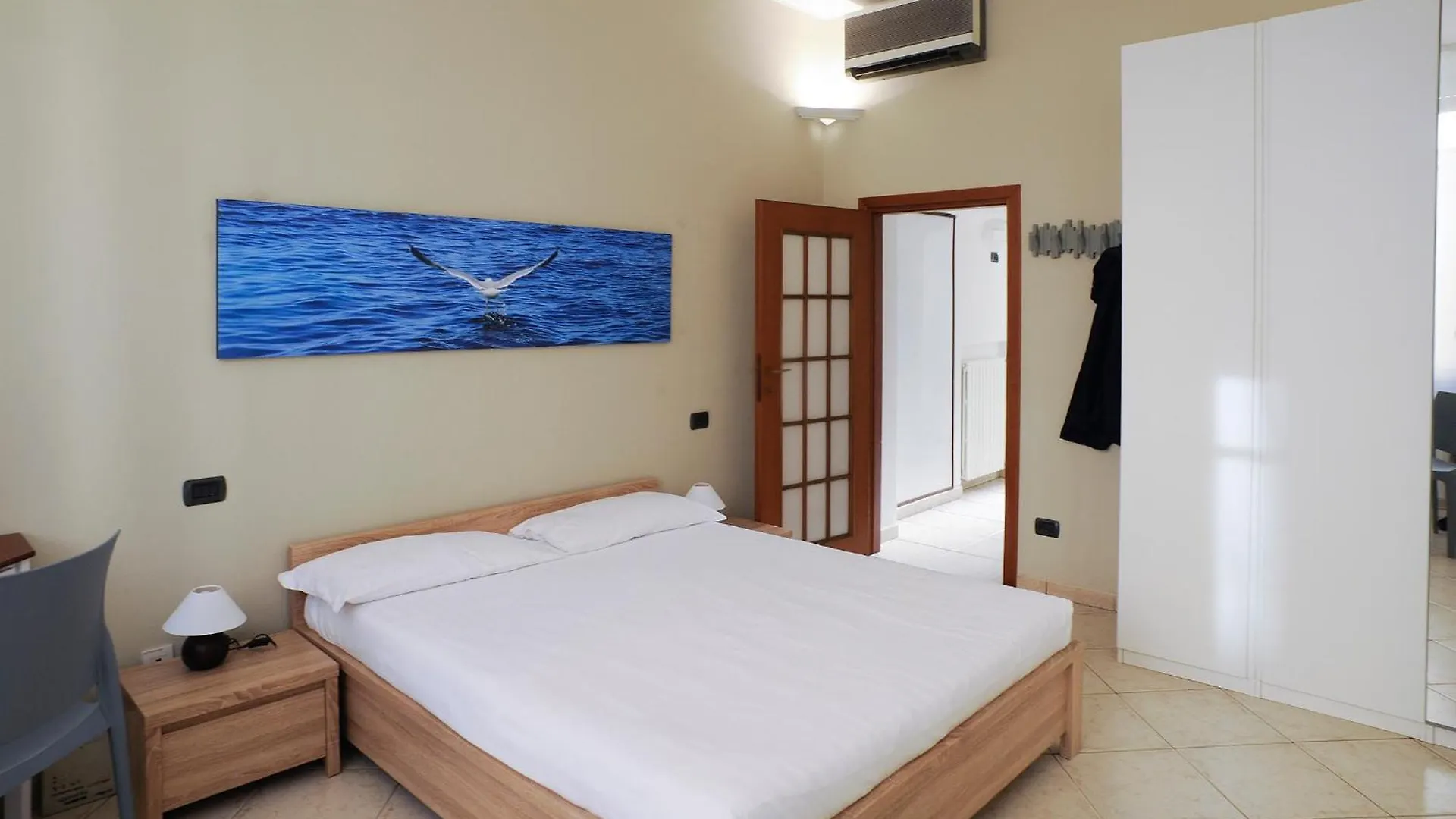 Apartment Youhosty - Secret Garden Milan